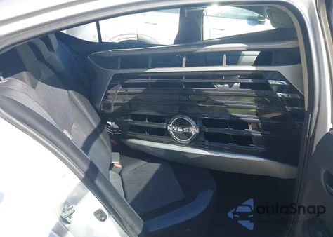 2024 Nissan Versa 1.6 Sv z USA, uszkodzony, nr VIN 3N1CN8EV4RL911209